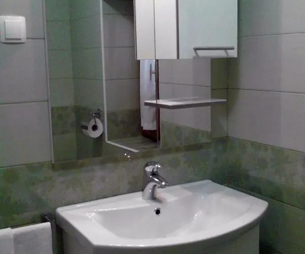 Seaside House Miholascica, Cres - 8073 بيت للعطل *